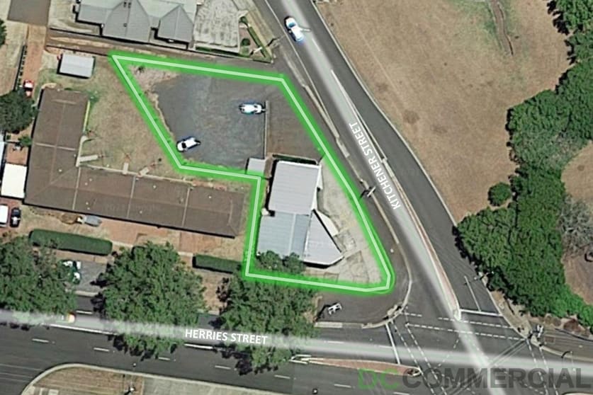 Click to view all images 87 Herries Street East Toowoomba QLD 4350 - Image 1
