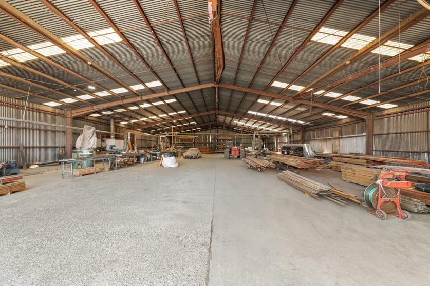 Click to view all images 79 Canterbury Road Kilsyth VIC 3137 - Image 3