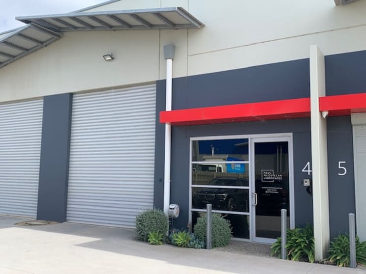 Click to view all images 4/32 Henry Wilson Drive Rosebud VIC 3939 - Image 1