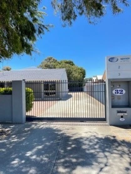 Click to view all images 32 Tuckey Street Mandurah WA 6210 - Image 1