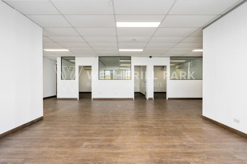 Click to view all images Smithfield NSW 2164 - Image 2