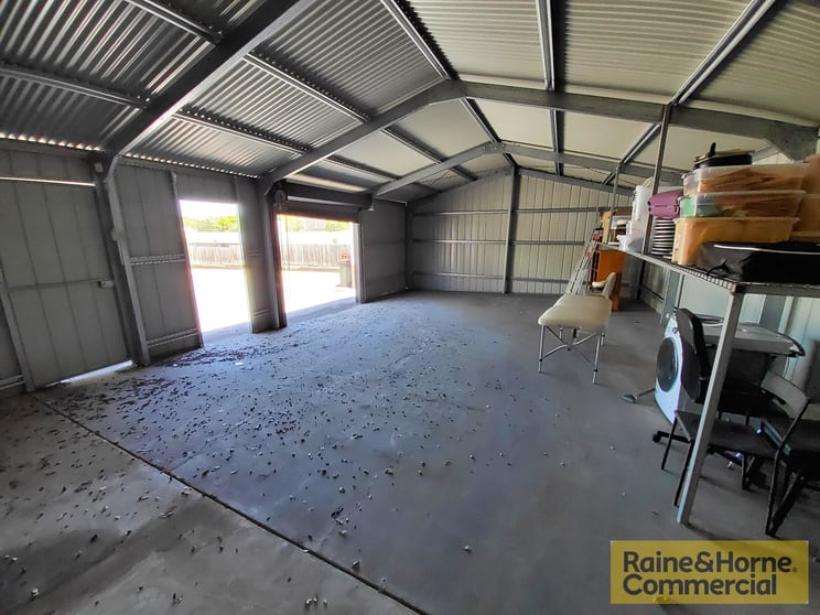 Click to view all images B/210 Days Road Grange QLD 4051 - Image 2