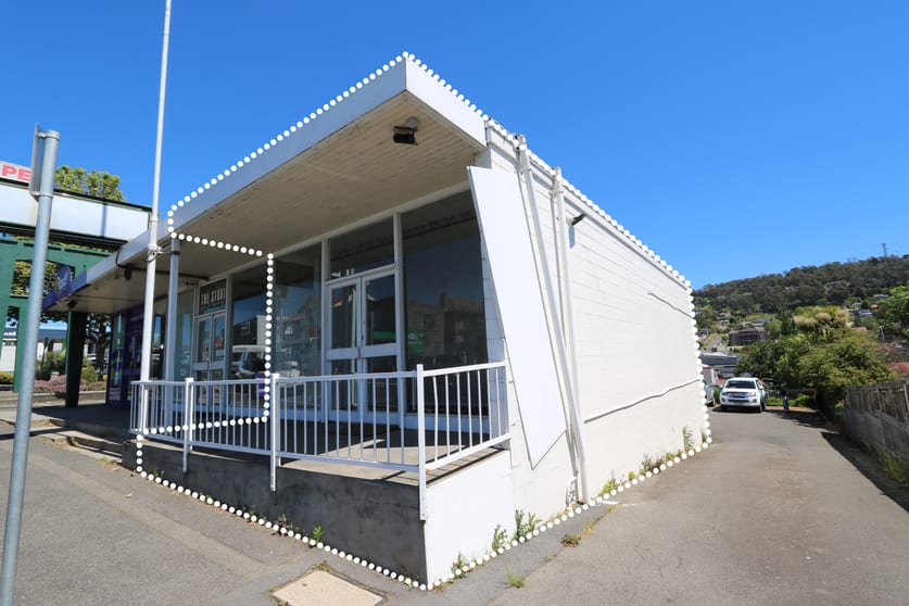 Click to view all images 1/220-224 Wellington Street Launceston TAS 7250 - Image 2
