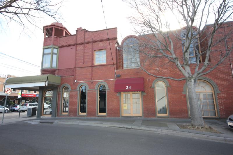 Click to view all images Level 1 Suite 2/24 Glenferrie Road Malvern VIC 3144 - Image 2