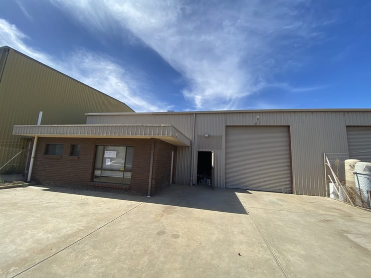 Click to view all images 16 Staite Street Wingfield SA 5013 - Image 1