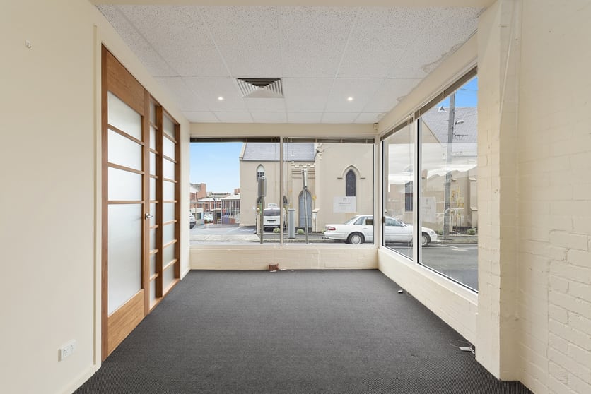 Click to view all images 76 Little Ryrie Street Geelong VIC 3220 - Image 2