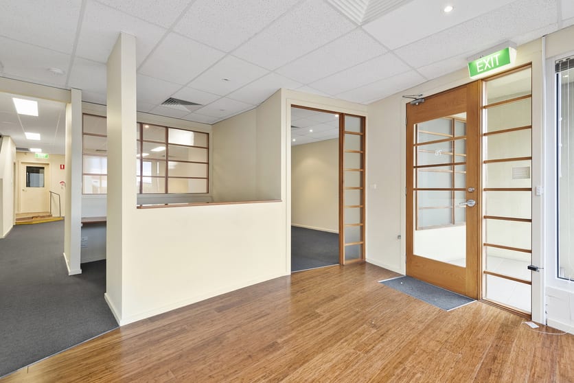 Click to view all images 76 Little Ryrie Street Geelong VIC 3220 - Image 3