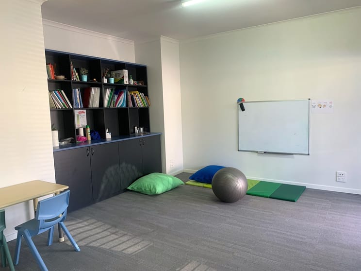 Click to view all images 2 & 3/28 Recreation Street Tweed Heads NSW 2485 - Image 3