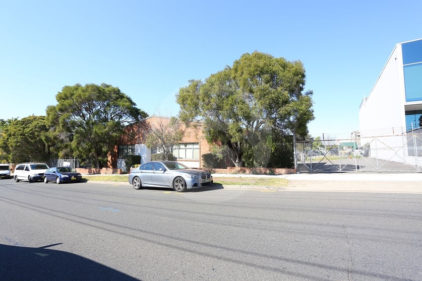 Click to view all images 64 HUGHES AVENUE Ermington NSW 2115 - Image 2