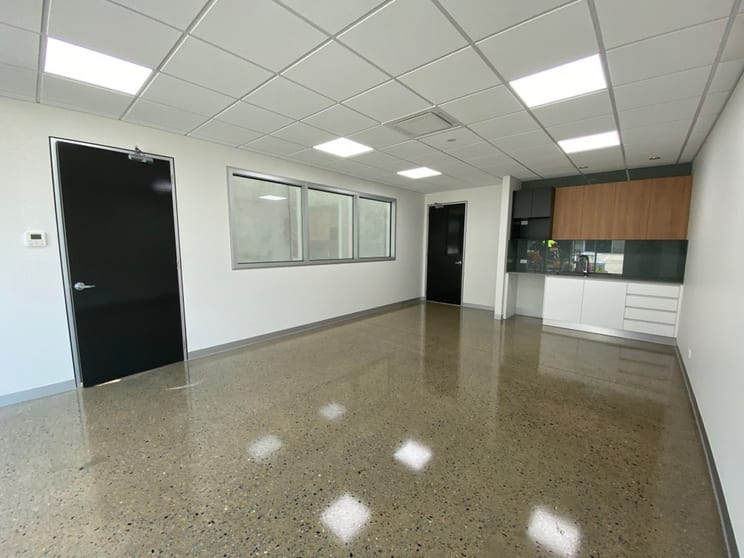 Click to view all images 3 Magna Vista Rise Narre Warren VIC 3805 - Image 3