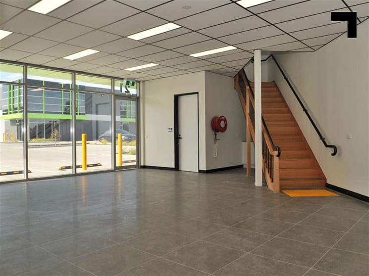 Click to view all images 21/59 Paraweena Drive Truganina VIC 3029 - Image 2