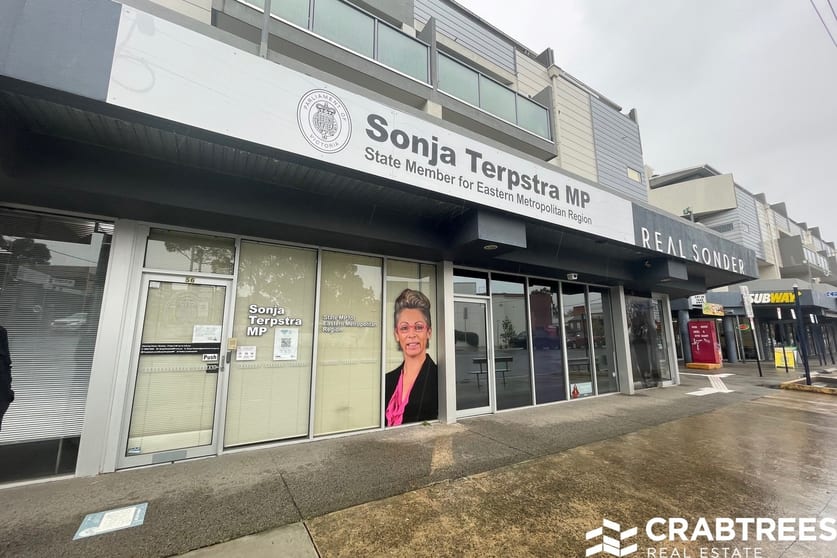 Click to view all images 56 Beetham Parade Rosanna VIC 3084 - Image 1