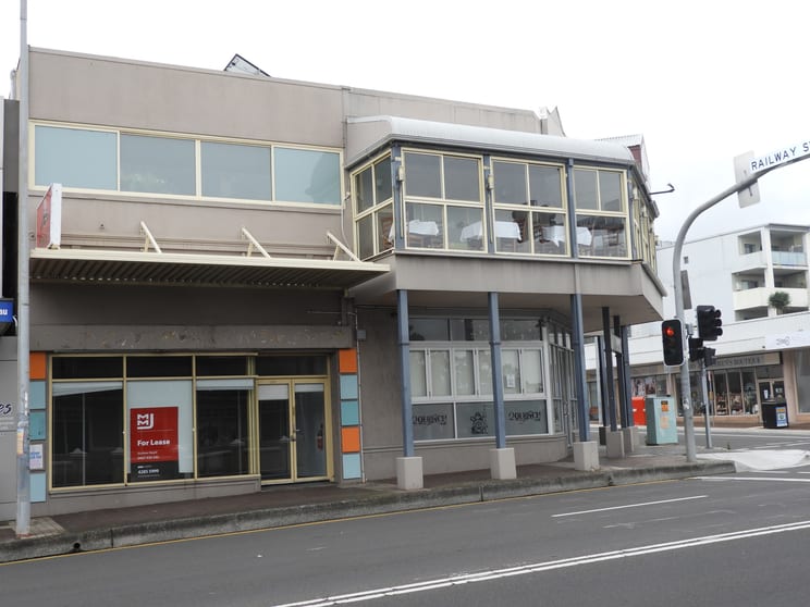 Click to view all images 2/241 Princes Highway Corrimal NSW 2518 - Image 1