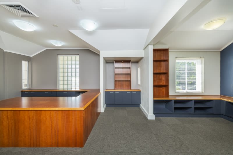 Click to view all images Lvl 1/15 Murray Crescent Griffith ACT 2603 - Image 3