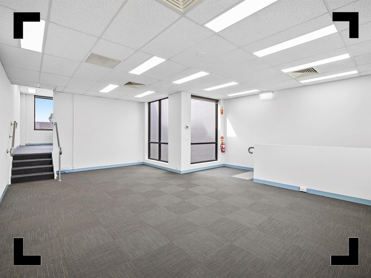 Click to view all images 41 Clunies Ross Crescent Mulgrave VIC 3170 - Image 1