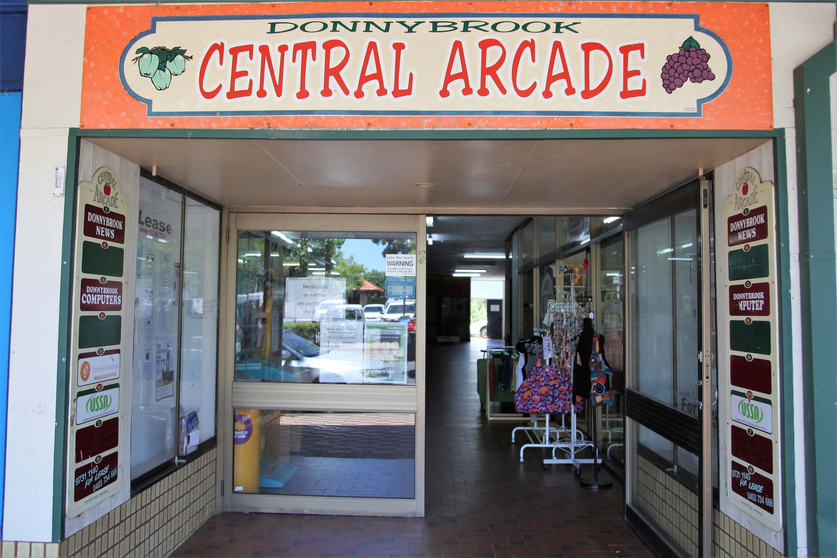 Click to view all images Shop 7/84-86 South Western Hwy Donnybrook WA 6239 - Image 1