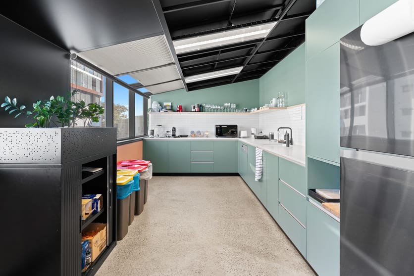 Click to view all images 60 Pacific Highway St Leonards NSW 2065 - Image 3