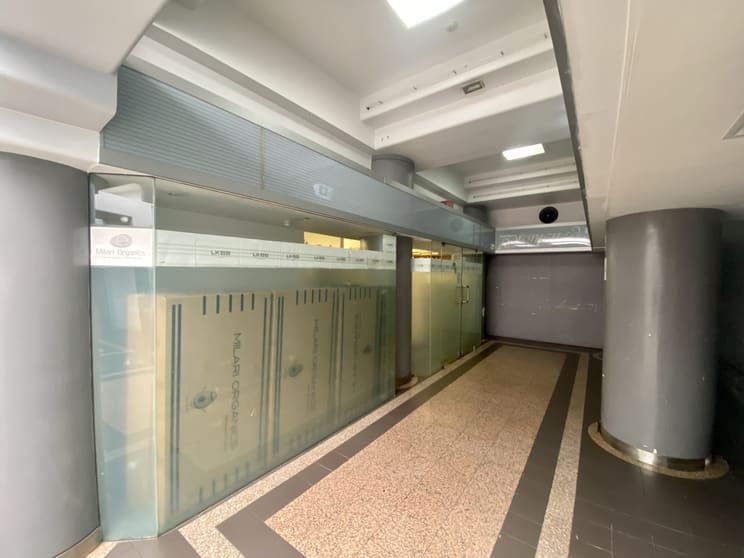 Click to view all images 18/22 Orchid Avenue Surfers Paradise QLD 4217 - Image 3