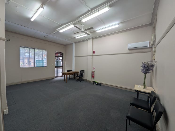 Click to view all images Suite 3/372 Anzac Parade Kingsford NSW 2032 - Image 2