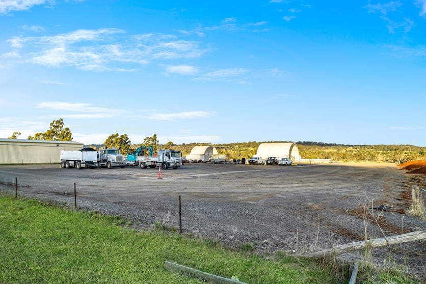 Click to view all images 582 - 590 Anzac Avenue Drayton QLD 4350 - Image 3