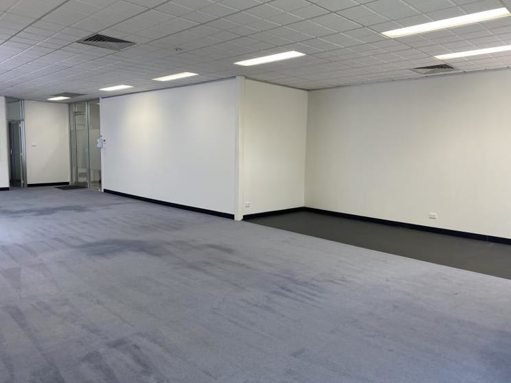 Click to view all images Ground Unit 2/U2, 10 Thesiger Court Deakin ACT 2600 - Image 3