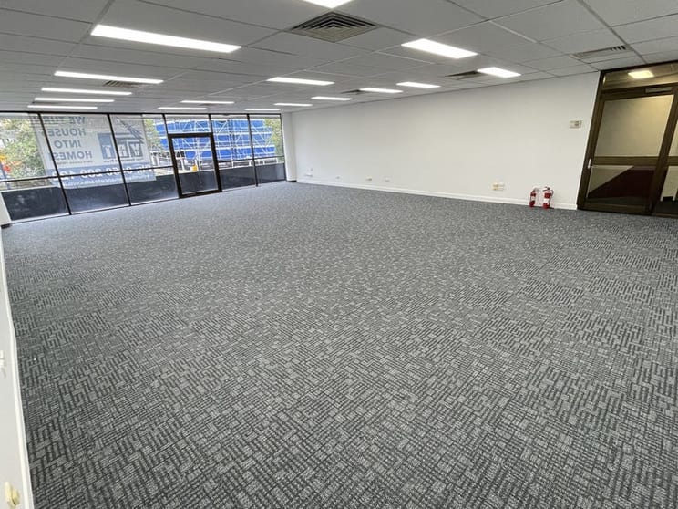 Click to view all images 9/621 Coronation Drive Toowong QLD 4066 - Image 3