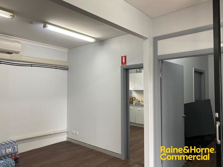 Click to view all images Shop 4/274-276 Queen Street Campbelltown NSW 2560 - Image 2