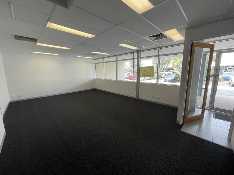 10 / 36 Sabre Dr Port Melbourne VIC 3207 - Image 3