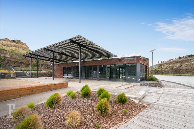 Click to view all images 45 Valley Lake Boulevard Keilor East VIC 3033 - Image 1