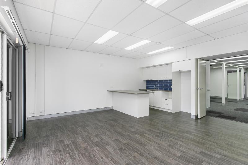 24 Logan Road Woolloongabba QLD 4102 - Image 3