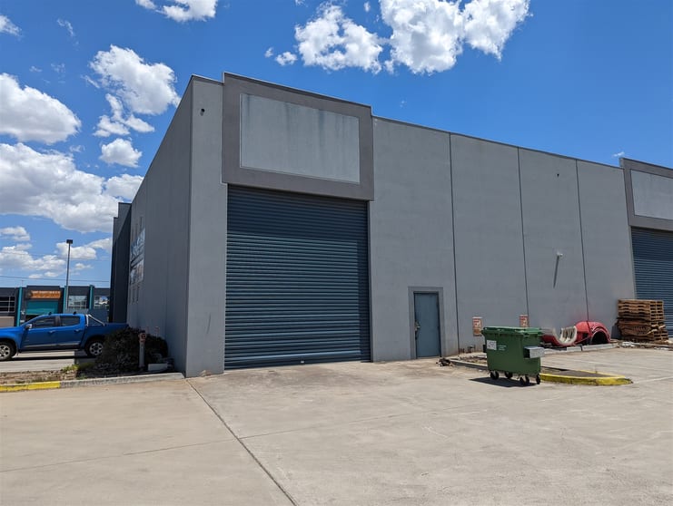 Click to view all images Unit 1/19/86-90 Pipe Road Laverton North VIC 3026 - Image 3