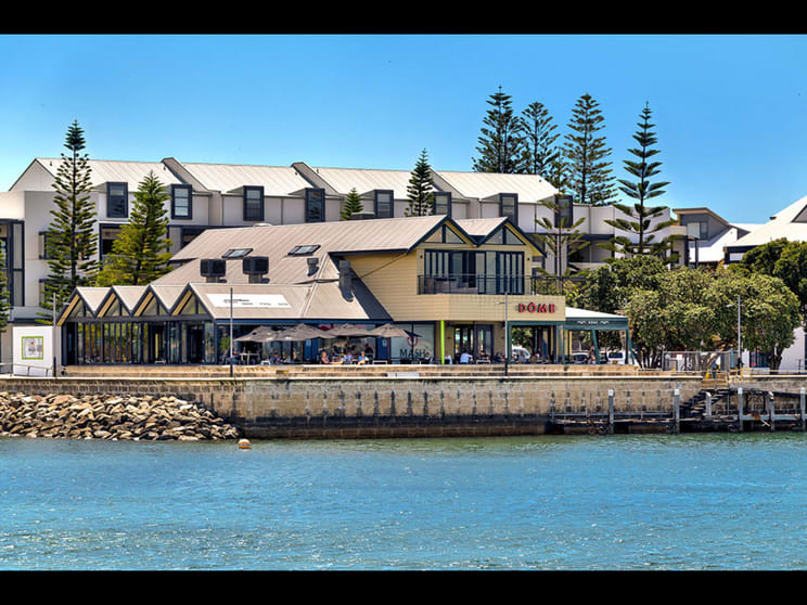 Click to view all images Unit 1/11 Bonnefoi Boulevard Bunbury WA 6230 - Image 3
