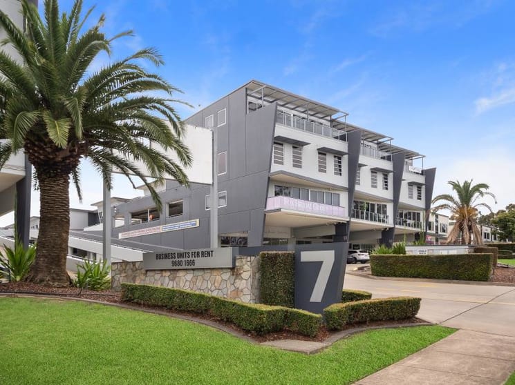 Click to view all images Unit 15/7 Hoyle Avenue Castle Hill NSW 2154 - Image 3