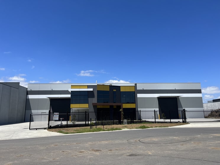 Click to view all images 25-27 Bass Court Keysborough VIC 3173 - Image 1