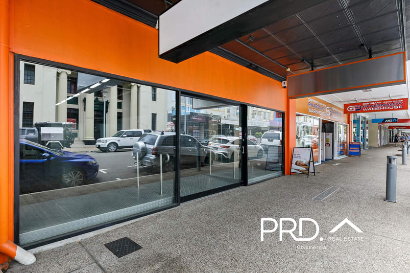 Click to view all images 229 Adelaide Street Maryborough QLD 4650 - Image 1