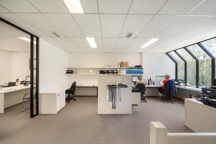 Click to view all images 1/83-87 Wellington Street St Kilda VIC 3182 - Image 2