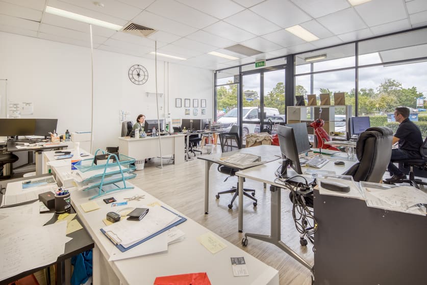 Click to view all images 2/24 Commercial Drive Springfield QLD 4300 - Image 3