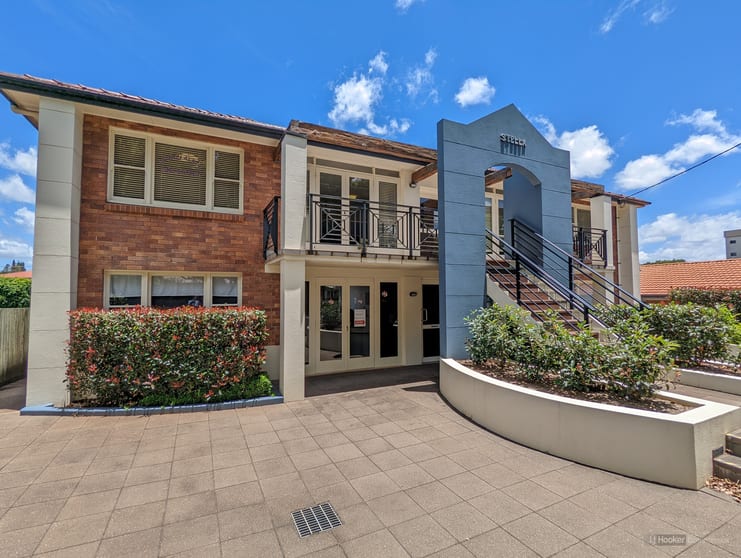 Click to view all images 3/74 Margaret Street East Toowoomba QLD 4350 - Image 1