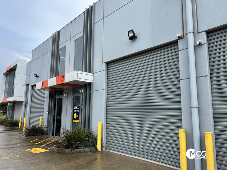 Click to view all images Unit 7/1 Independent Way Ravenhall VIC 3023 - Image 3