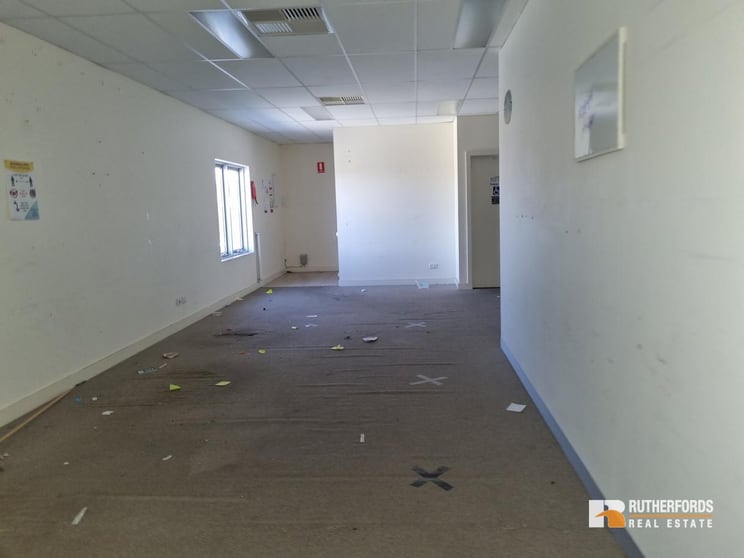 Click to view all images 3B/22 Reservoir Drive Coolaroo VIC 3048 - Image 3