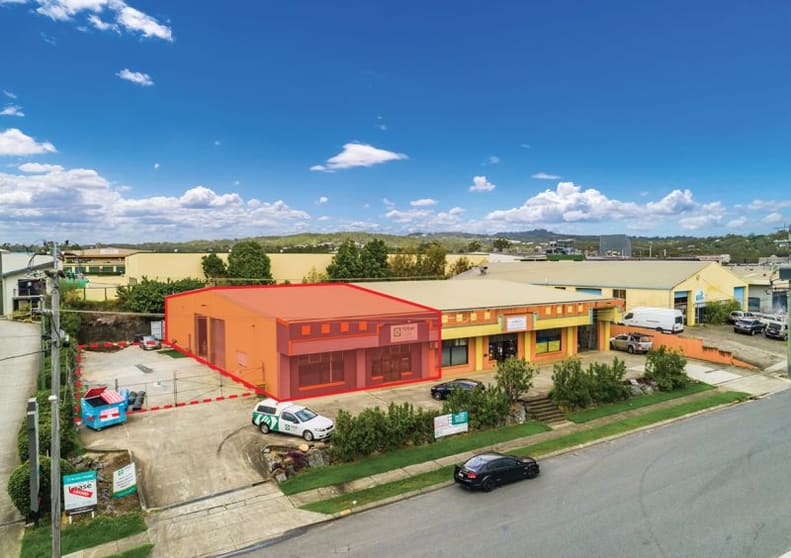 Click to view all images Unit 2/, 15-17 Ern Harley Drive Burleigh Heads QLD 4220 - Image 1