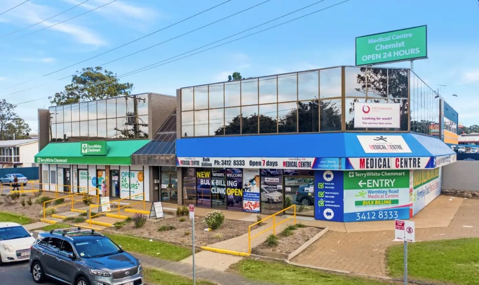 12/90 Wembley Road Logan Central QLD 4114 - Image 2
