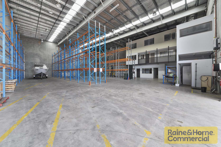 Click to view all images 2/40 Yarraman Place Virginia QLD 4014 - Image 2