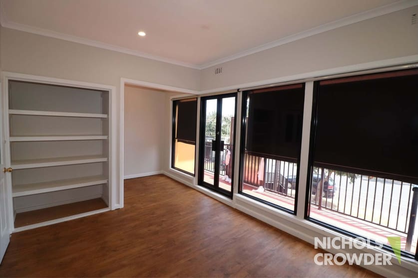 Click to view all images 379A Nepean Highway Frankston VIC 3199 - Image 3
