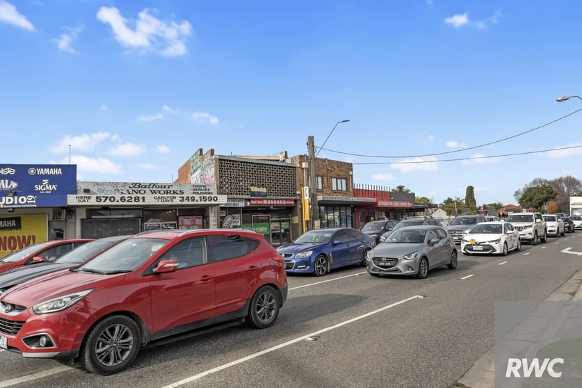 Click to view all images 674 Warrigal Road Oakleigh South VIC 3167 - Image 2