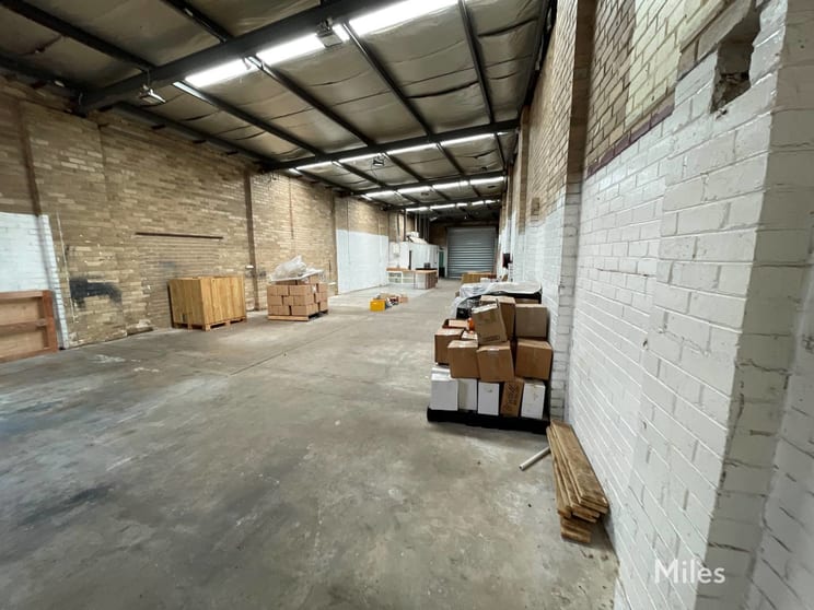Click to view all images 4/13 Brougham Street Eltham VIC 3095 - Image 3