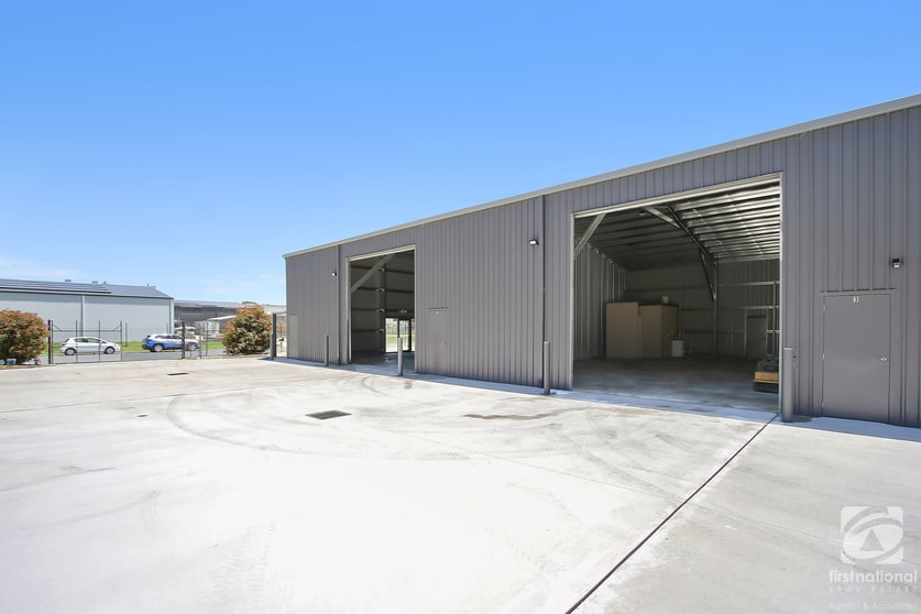 Click to view all images 2/25 Muller Street Baranduda VIC 3691 - Image 2