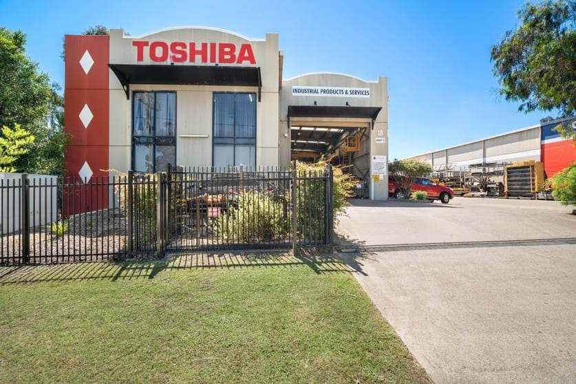 1 & 2/18 Kinta Drive Beresfield NSW 2322 - Image 1