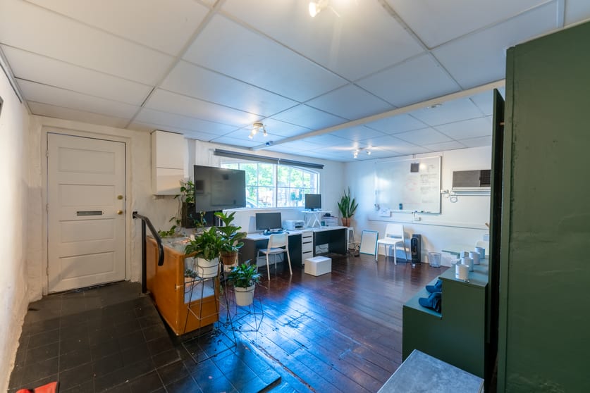 Click to view all images 116 Lipson Street Port Adelaide SA 5015 - Image 2