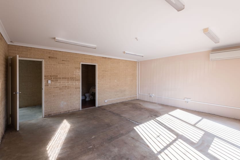 Click to view all images 3/5 Leeway Court Osborne Park WA 6017 - Image 2